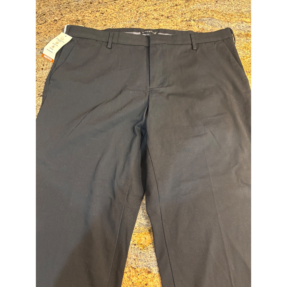 NWT Dockers Men City Tech Straight Fit Smart 360 Flex Pants Black Size‎ 40x30